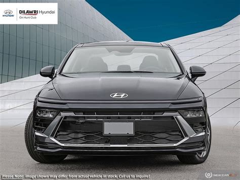 Hyundai on Hunt Club .